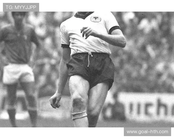 美国足球五大传奇球星的辉煌历程与对足球的深远影响