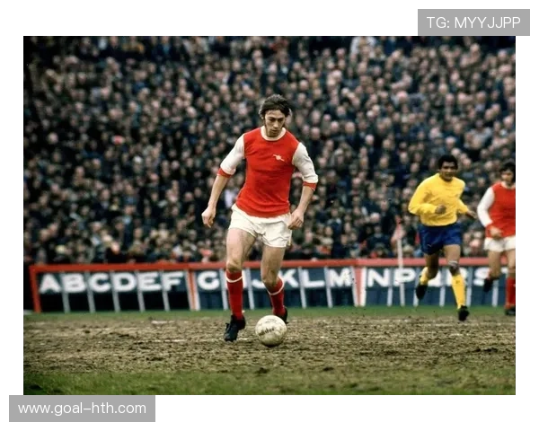 足球历史十大球星退役时间盘点 探索传奇球员告别绿茵场的时刻