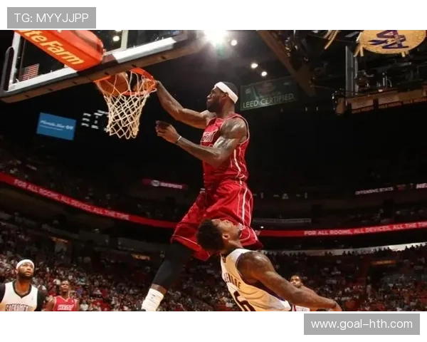 足球场惊现神秘球星引爆全场观众惊叹是谁让全场为之一振